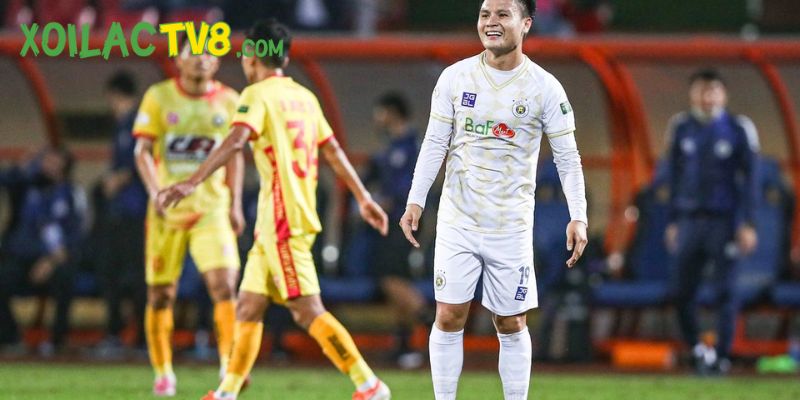 Quang Hải Đá V-League